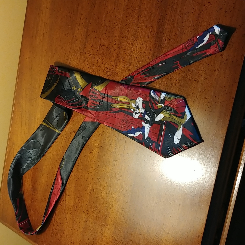 Vintage Looney Tunes tie from the 90s